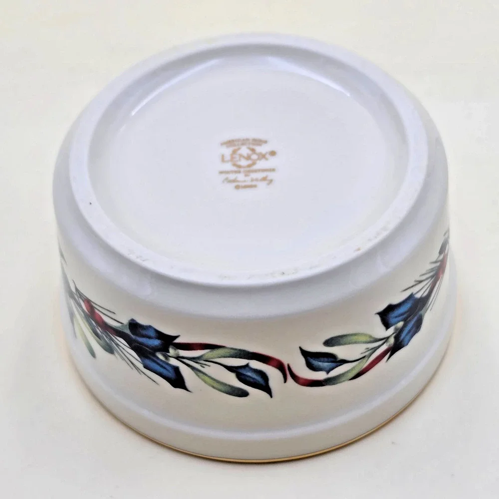 Lenox Winter Greetings Cardinal Dip Bowl 4.5